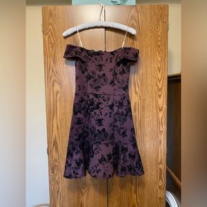 Juniors Gorgeous Off the Shoulder Dress Formal/Event/Fancy/Prom Size Small